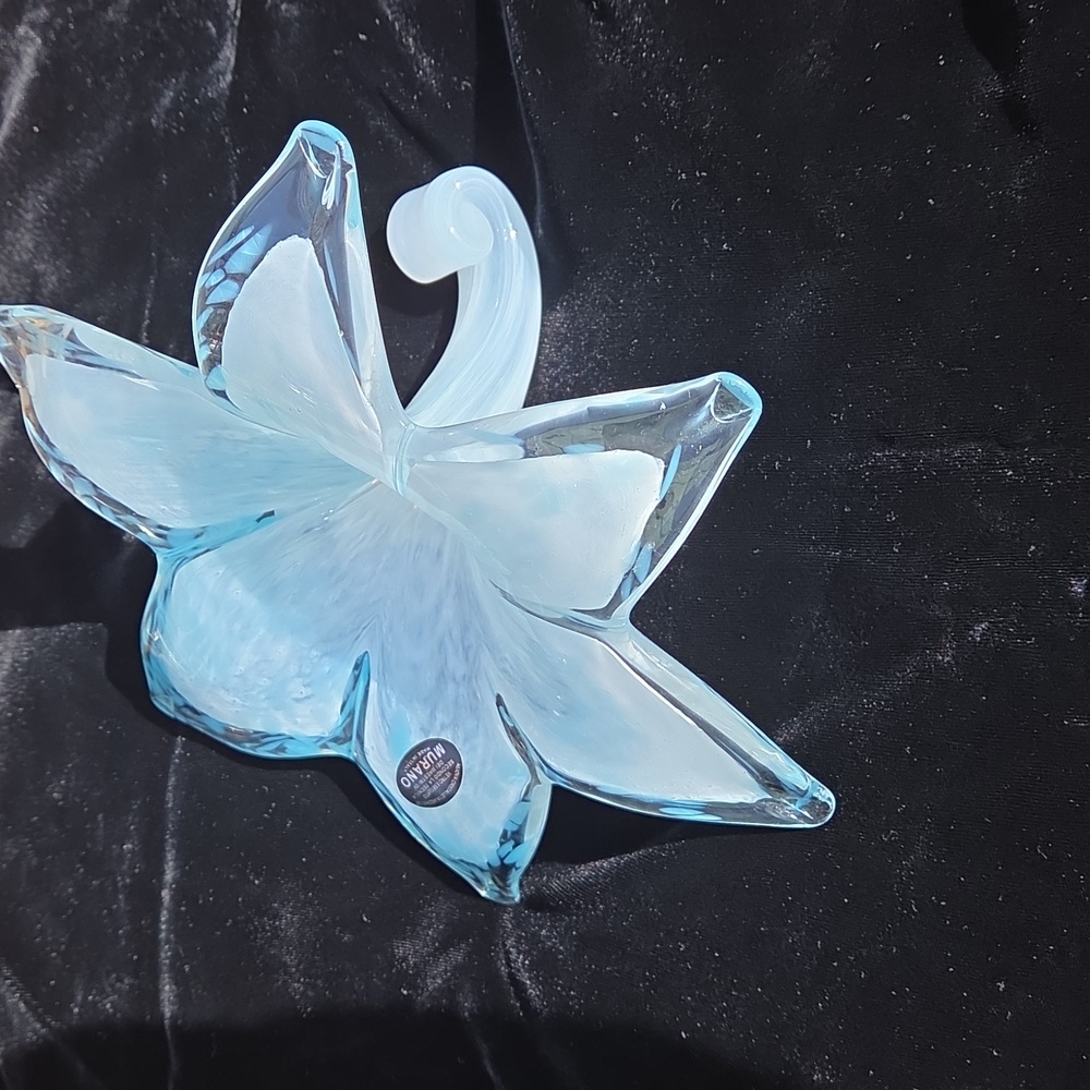 Murano Glass Floral Art - Light Blue and White Made In Italy - Picture 3 of 5